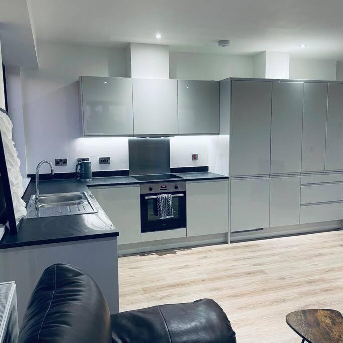 New One Bedroom Luxury Apartment In Solihull Luaran gambar