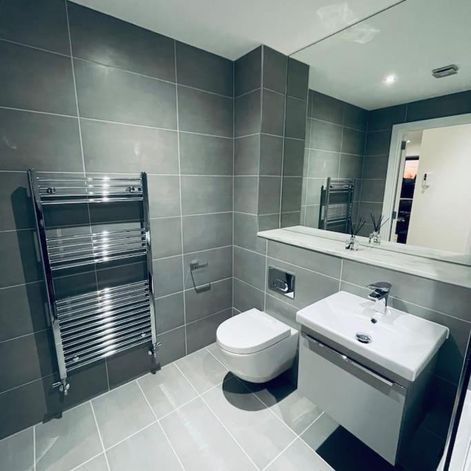 New One Bedroom Luxury Apartment In Solihull Luaran gambar